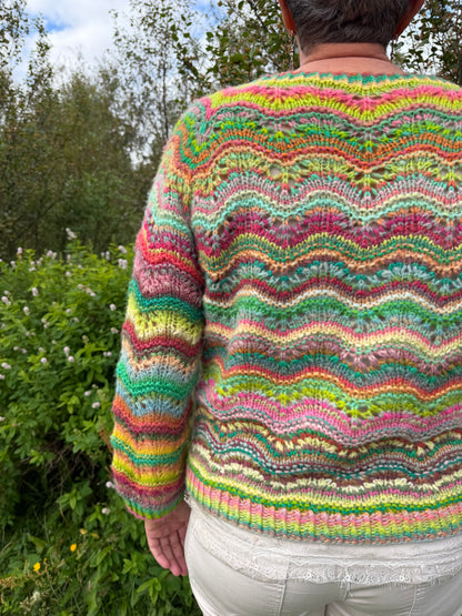 Kvika sweater/tee ENGLISH